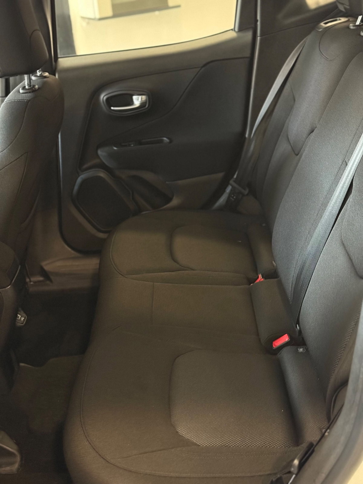 Jeep Renegade 1.6 Mjt 120 CV Longitude (9)