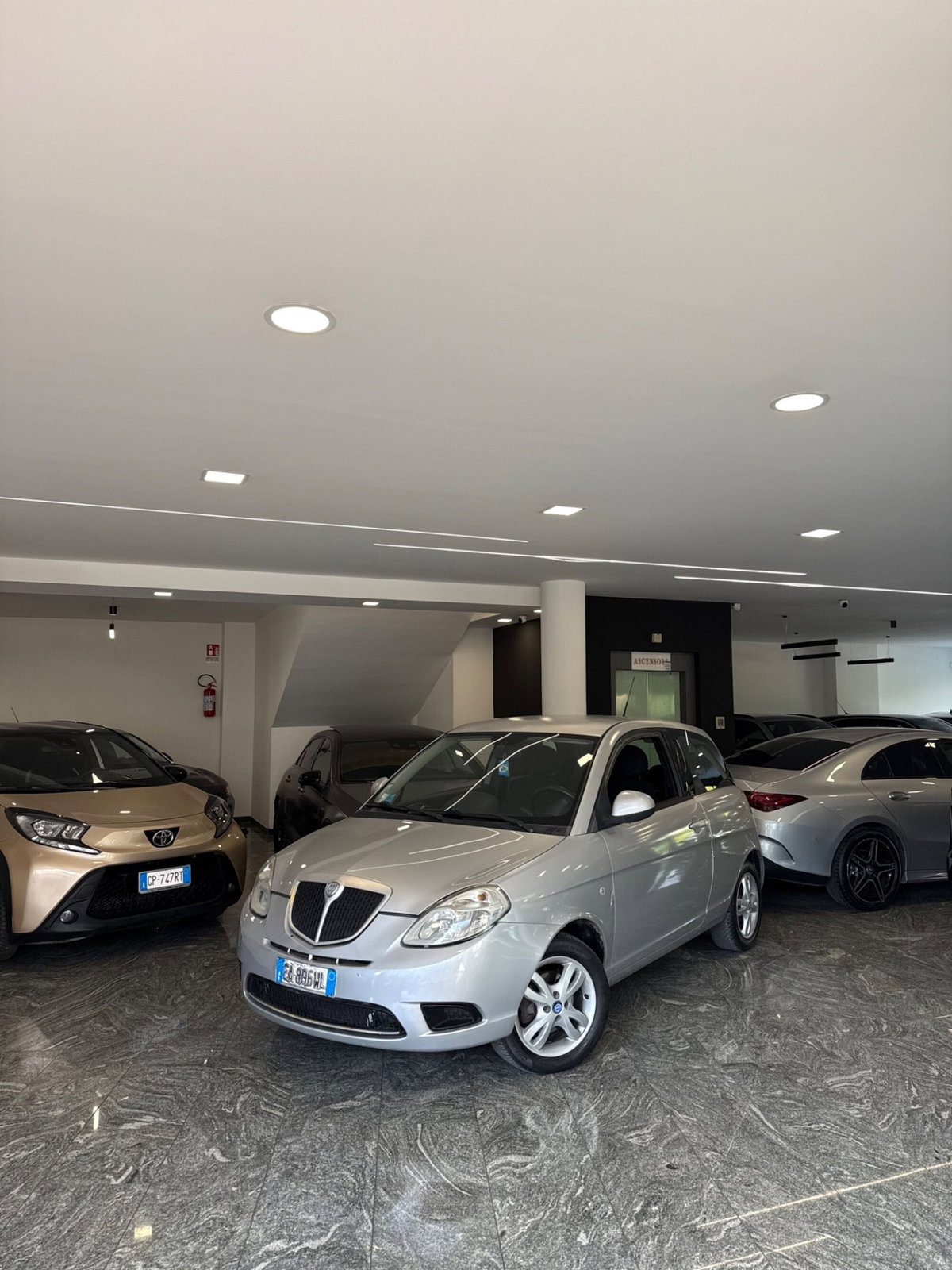 Lancia Ypsilon 1.3 MJT 75 CV Elle