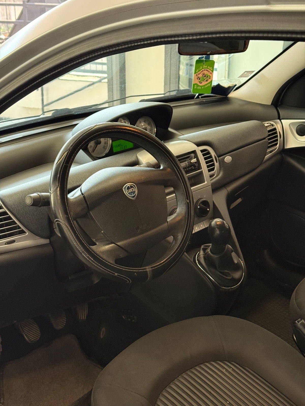 Lancia Ypsilon 1.3 MJT 75 CV Elle (7)