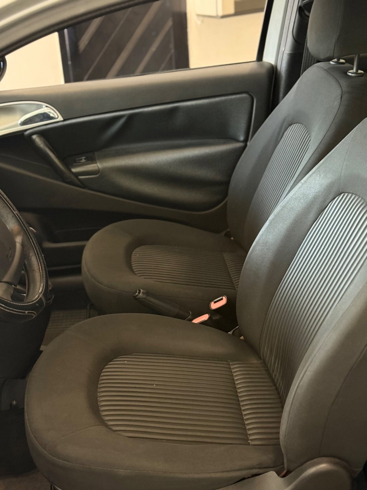 Lancia Ypsilon 1.3 MJT 75 CV Elle (8)