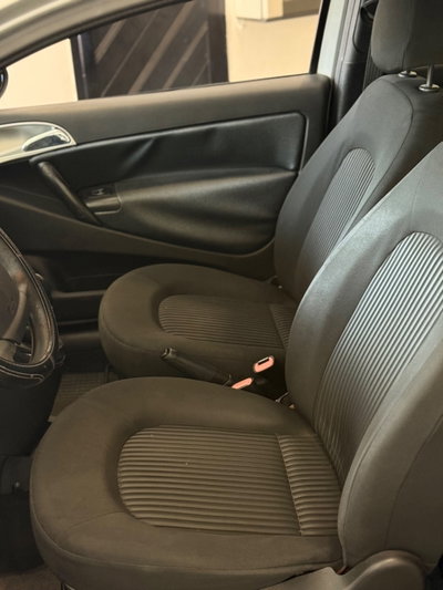 Lancia Ypsilon 1.3 MJT 75 CV Elle (8)
