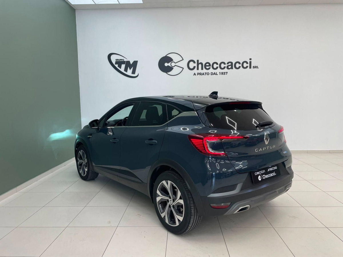 Renault Captur Full Hybrid E-Tech 145 CV RS Line (5)