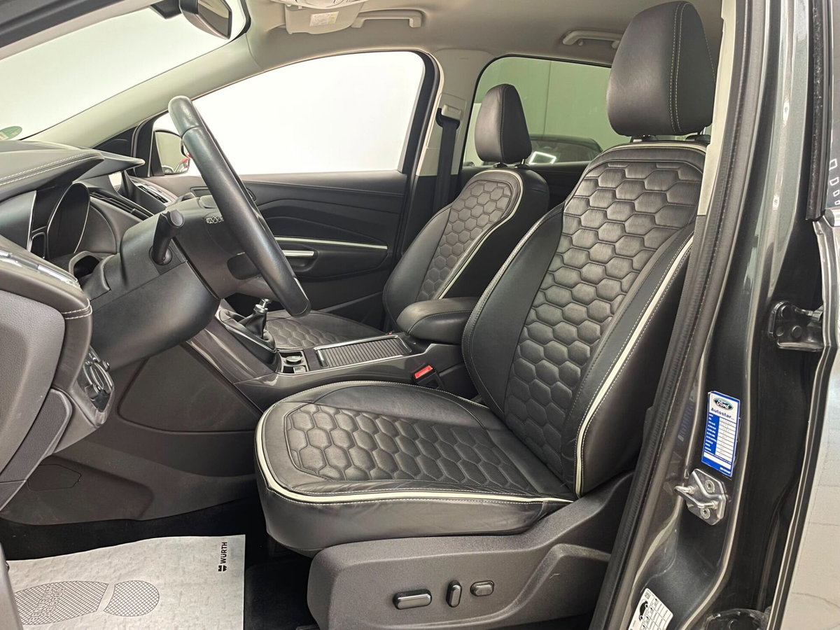 Ford Kuga 2.0 TDCI 150 CV S&S 2WD Vignale (10)