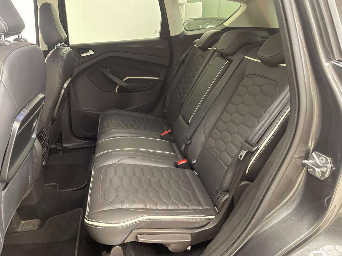 Ford Kuga 2.0 TDCI 150 CV S&S 2WD Vignale (11)