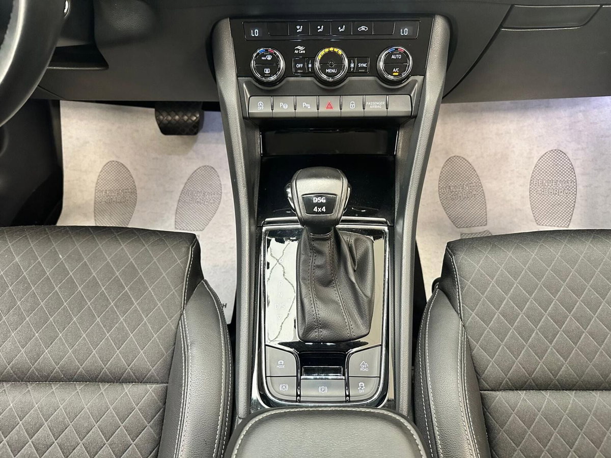 Skoda Karoq 2.0 TDI SCR 4x4 DSG Style (18)