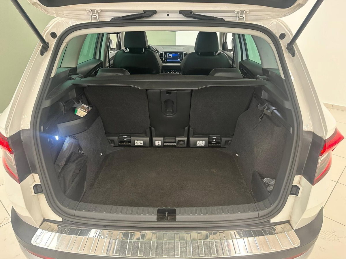 Skoda Karoq 2.0 TDI SCR 4x4 DSG Style (8)