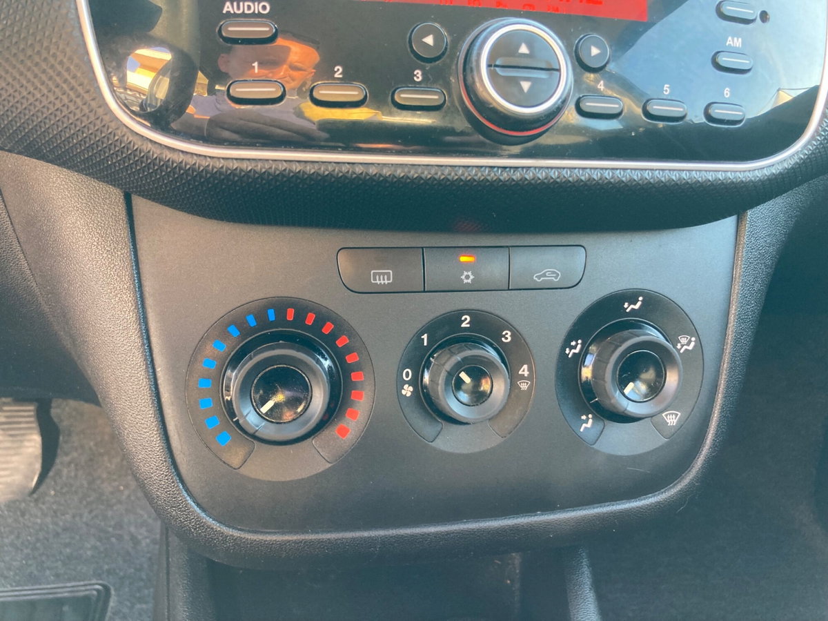 Fiat Punto 1.2 8V 5 porte Street (7)