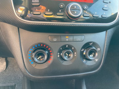 Fiat Punto 1.2 8V 5 porte Street (7)