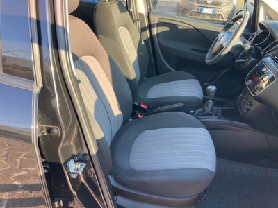 Fiat Punto 1.2 8V 5 porte Street (9)