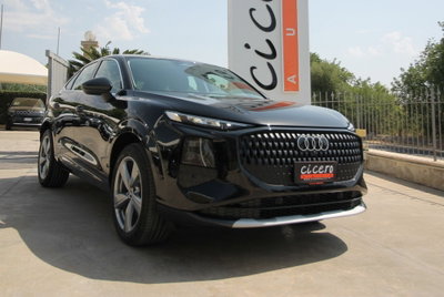 Audi Q3 Sportback 2.0 tdi Business 150cv s-tronic nuova