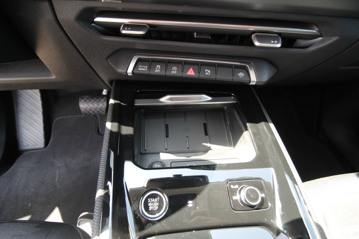 Audi Q3 Sportback 2.0 tdi Business 150cv s-tronic (12)