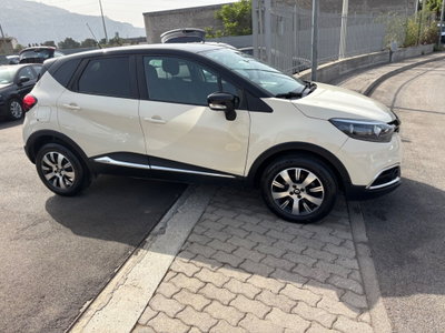 Renault Captur dCi 8V 90 CV Start&Stop Energy Iconic (4)