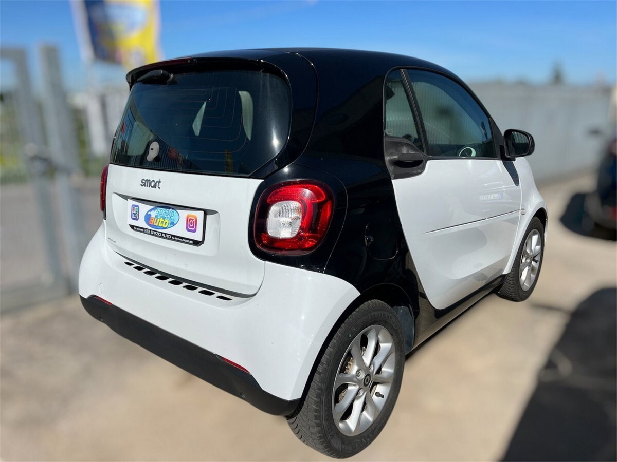 smart Fortwo 70 1.0 twinamic Youngster (2)
