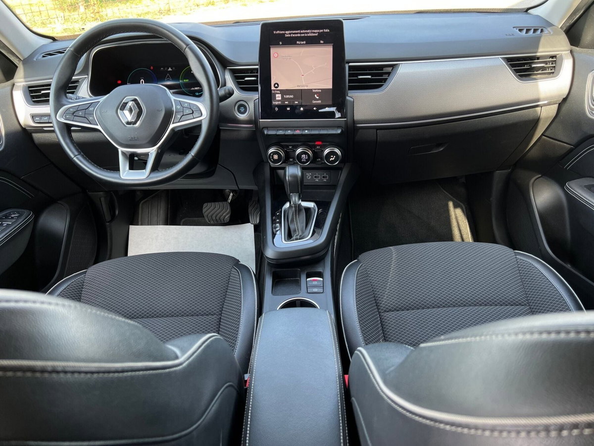 Renault Arkana Hybrid E-Tech 145 CV Techno (9)