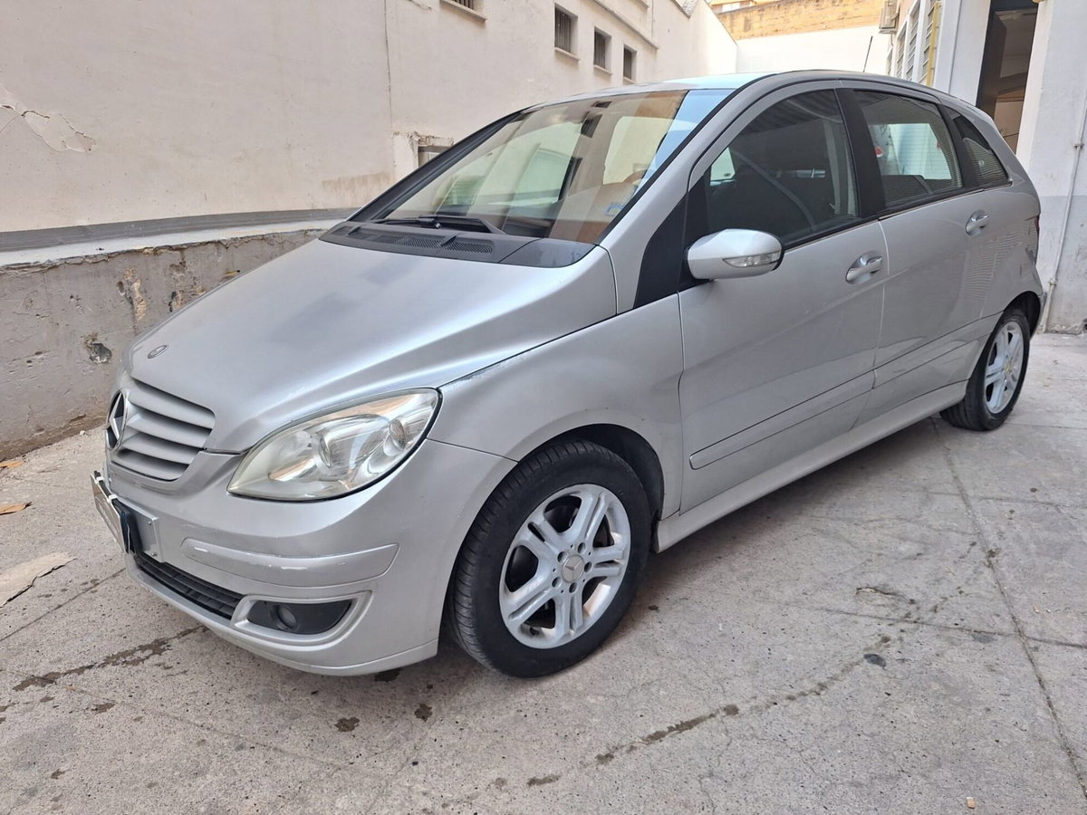 Mercedes-Benz Classe B 180 CDI Chrome (2)