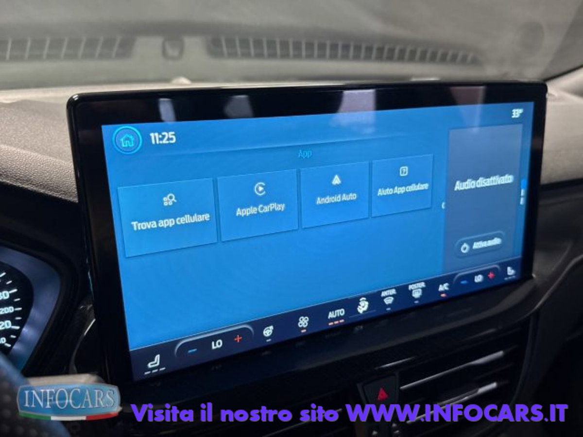 Ford Focus Station Wagon 1.0 EcoBoost Hybrid 155 CV SW ST-Line (16)