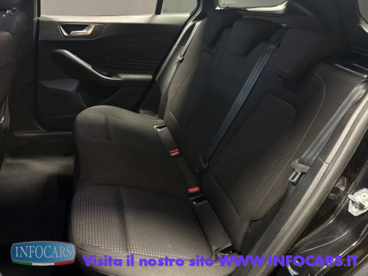 Ford Focus Station Wagon 1.0 EcoBoost Hybrid 155 CV SW ST-Line (7)