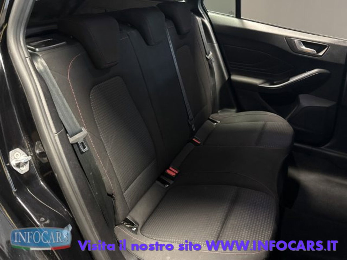 Ford Focus Station Wagon 1.0 EcoBoost Hybrid 155 CV SW ST-Line (8)