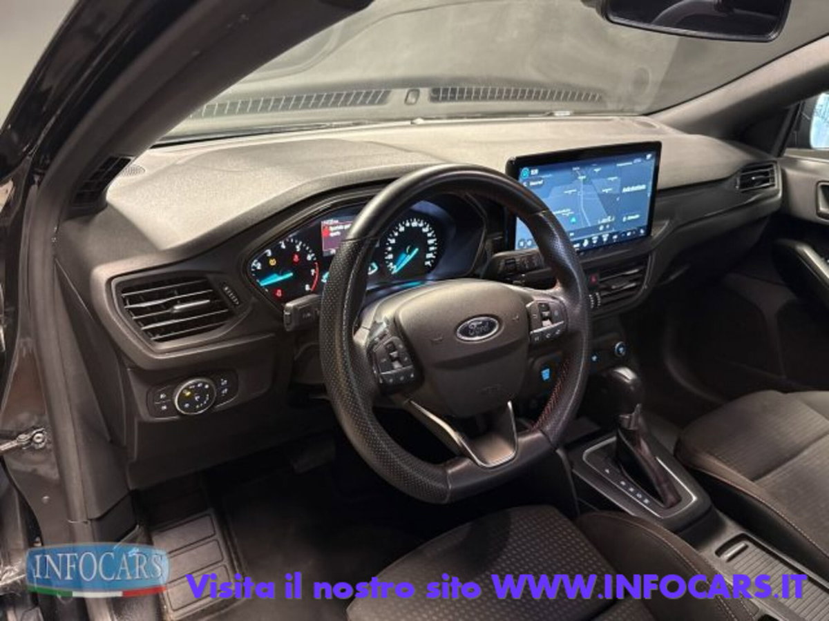 Ford Focus Station Wagon 1.0 EcoBoost Hybrid 155 CV SW ST-Line (9)