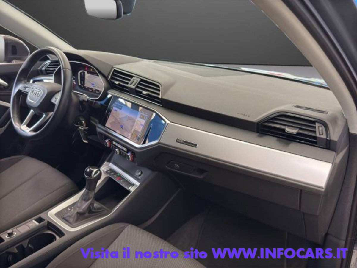 Audi Q3 Sportback 45 TFSI e S tronic Business Plus (12)
