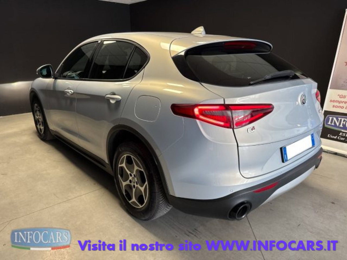 Alfa Romeo Stelvio Stelvio 2.2 Turbodiesel 160 CV AT8 RWD Super Business (2)