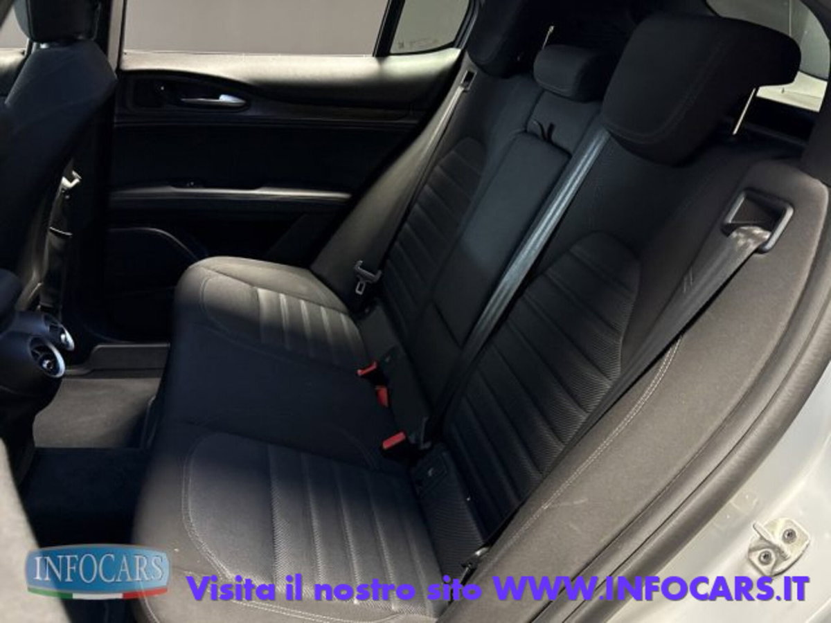 Alfa Romeo Stelvio Stelvio 2.2 Turbodiesel 160 CV AT8 RWD Super Business (7)