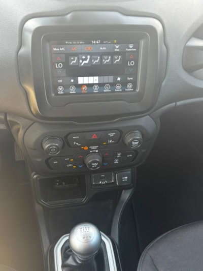 Jeep Renegade 1.4 MultiAir DDCT Limited (14)