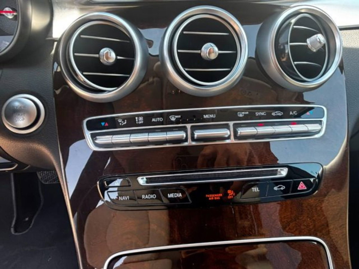 Mercedes-Benz Classe C 300 h Automatic Sport Plus (14)