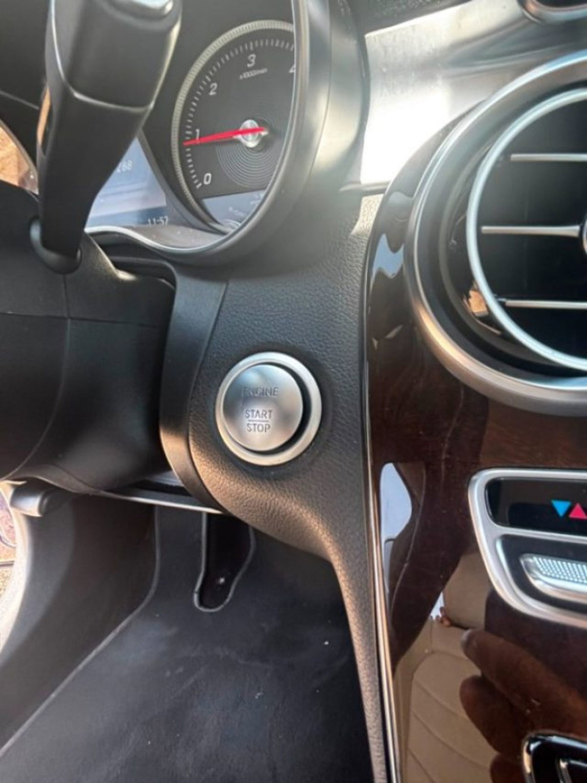 Mercedes-Benz Classe C 300 h Automatic Sport Plus (17)