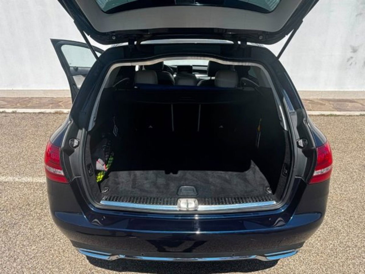 Mercedes-Benz Classe C 300 h Automatic Sport Plus (5)