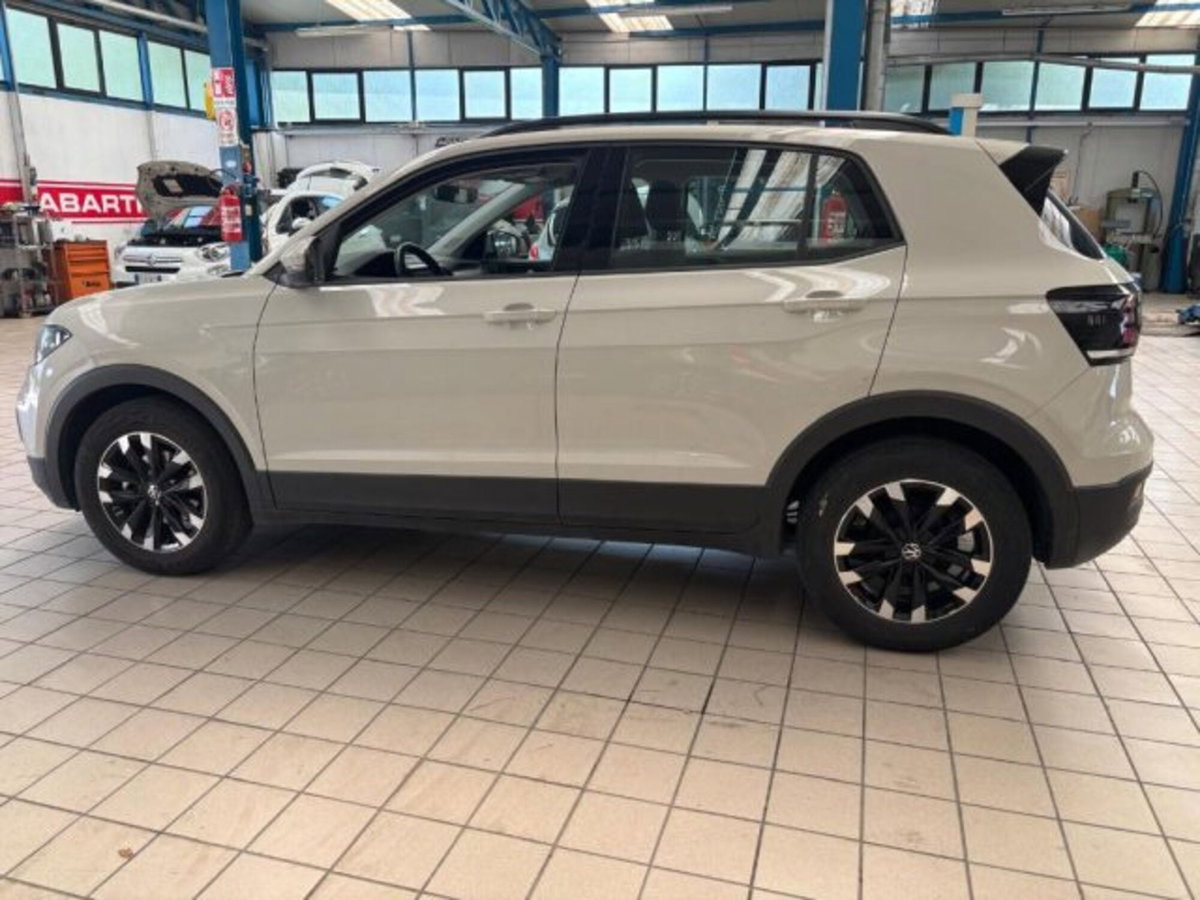 Volkswagen T-Cross 1.0 TSI Style BMT (3)