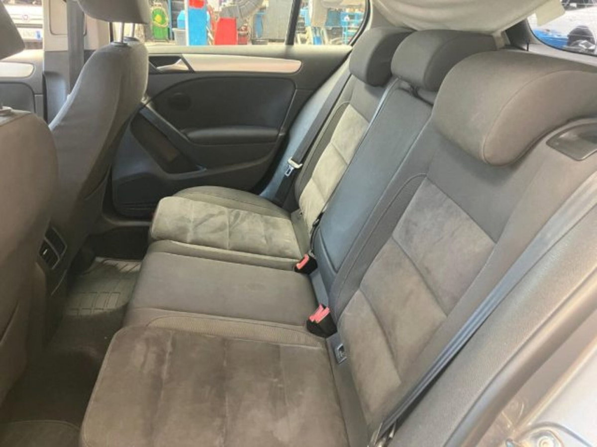 Volkswagen Golf 2.0 TDI 140CV DPF DSG 5p. Highline (12)