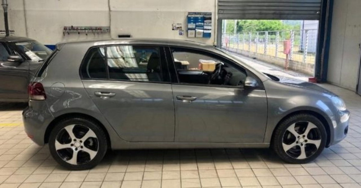 Volkswagen Golf 2.0 TDI 140CV DPF DSG 5p. Highline (7)