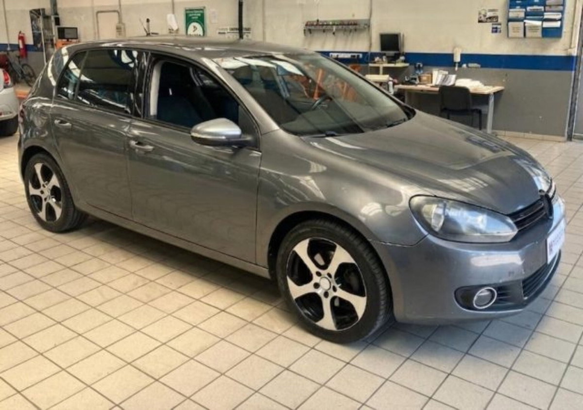 Volkswagen Golf 2.0 TDI 140CV DPF DSG 5p. Highline (8)