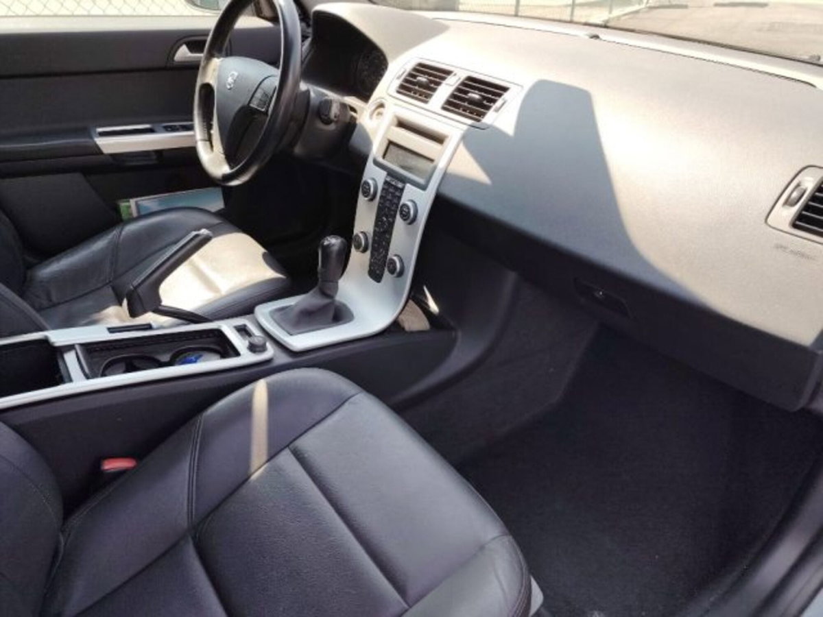 Volvo S40 2.0 Summum (10)