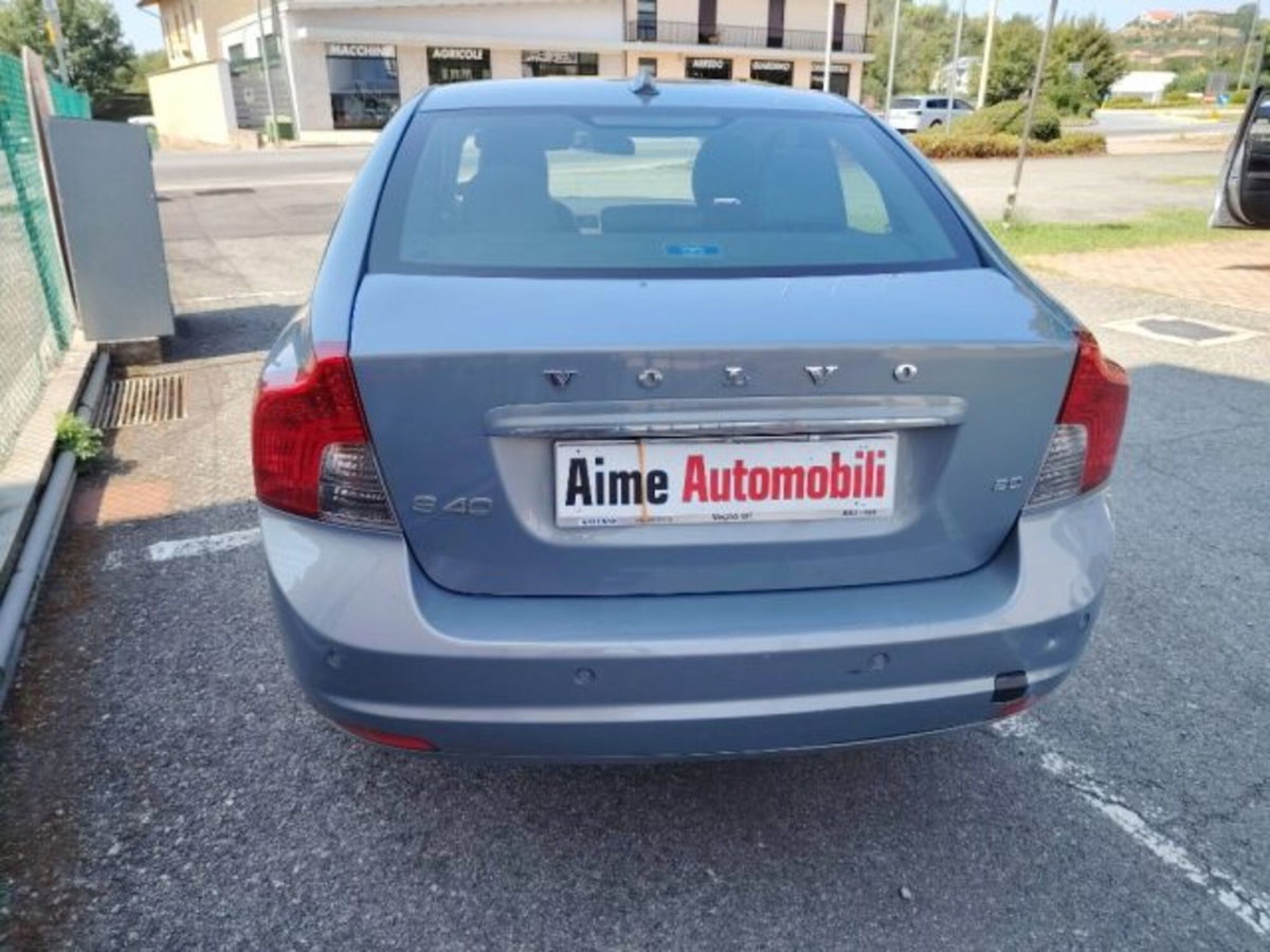 Volvo S40 2.0 Summum (3)
