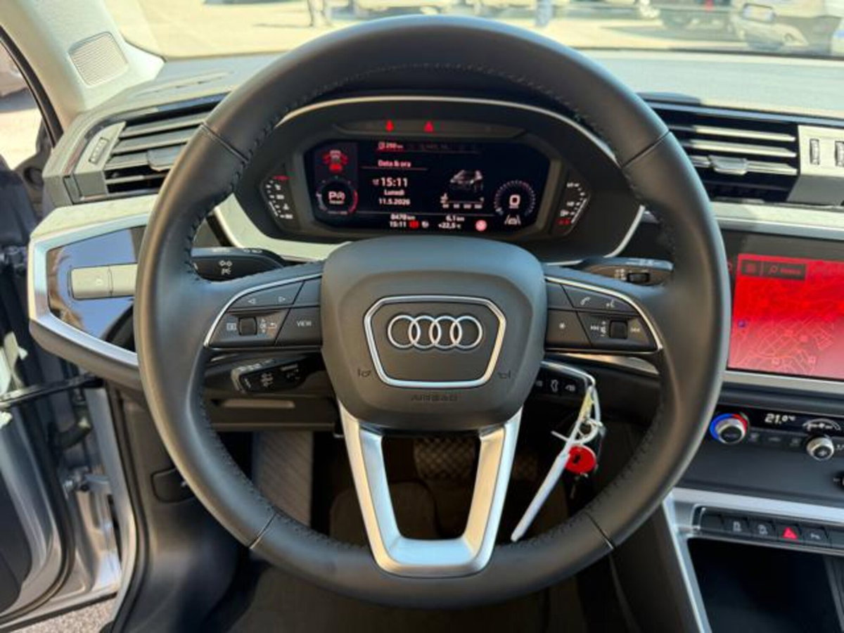Audi Q3 35 TDI quattro S tronic Business Advanced (13)