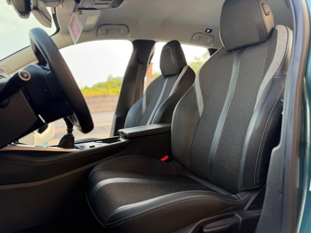 Peugeot 308 SW BlueHDi 130 S&S Allure (12)