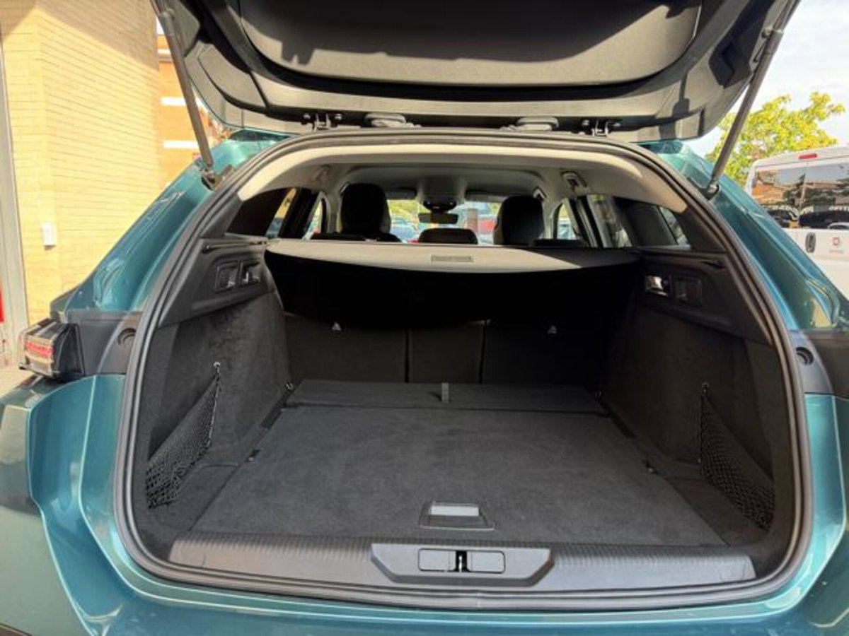 Peugeot 308 SW BlueHDi 130 S&S Allure (7)