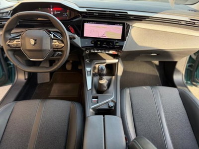 Peugeot 308 SW BlueHDi 130 S&S Allure (9)