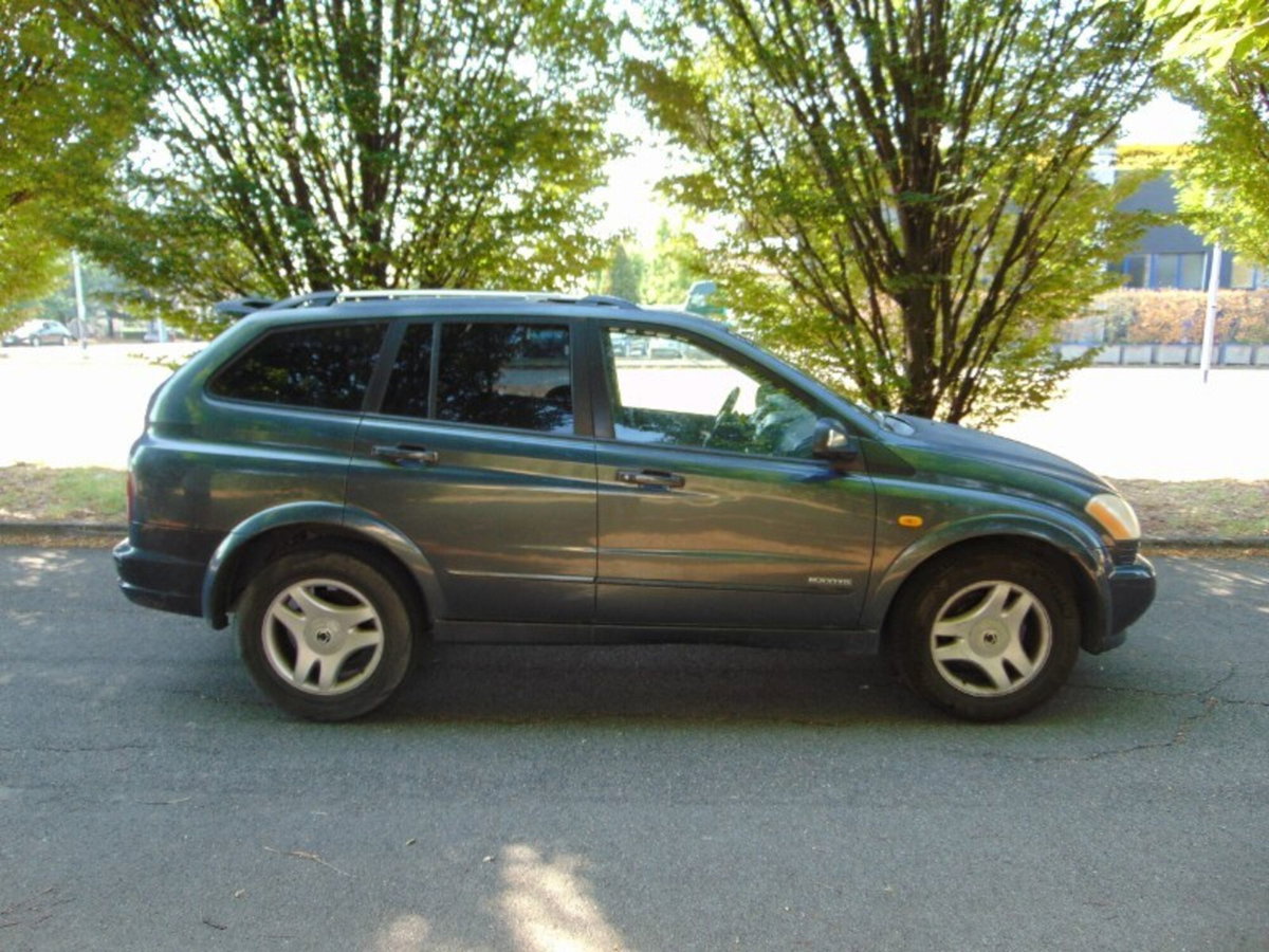Ssangyong Kyron 2.0 XDi Premium (15)