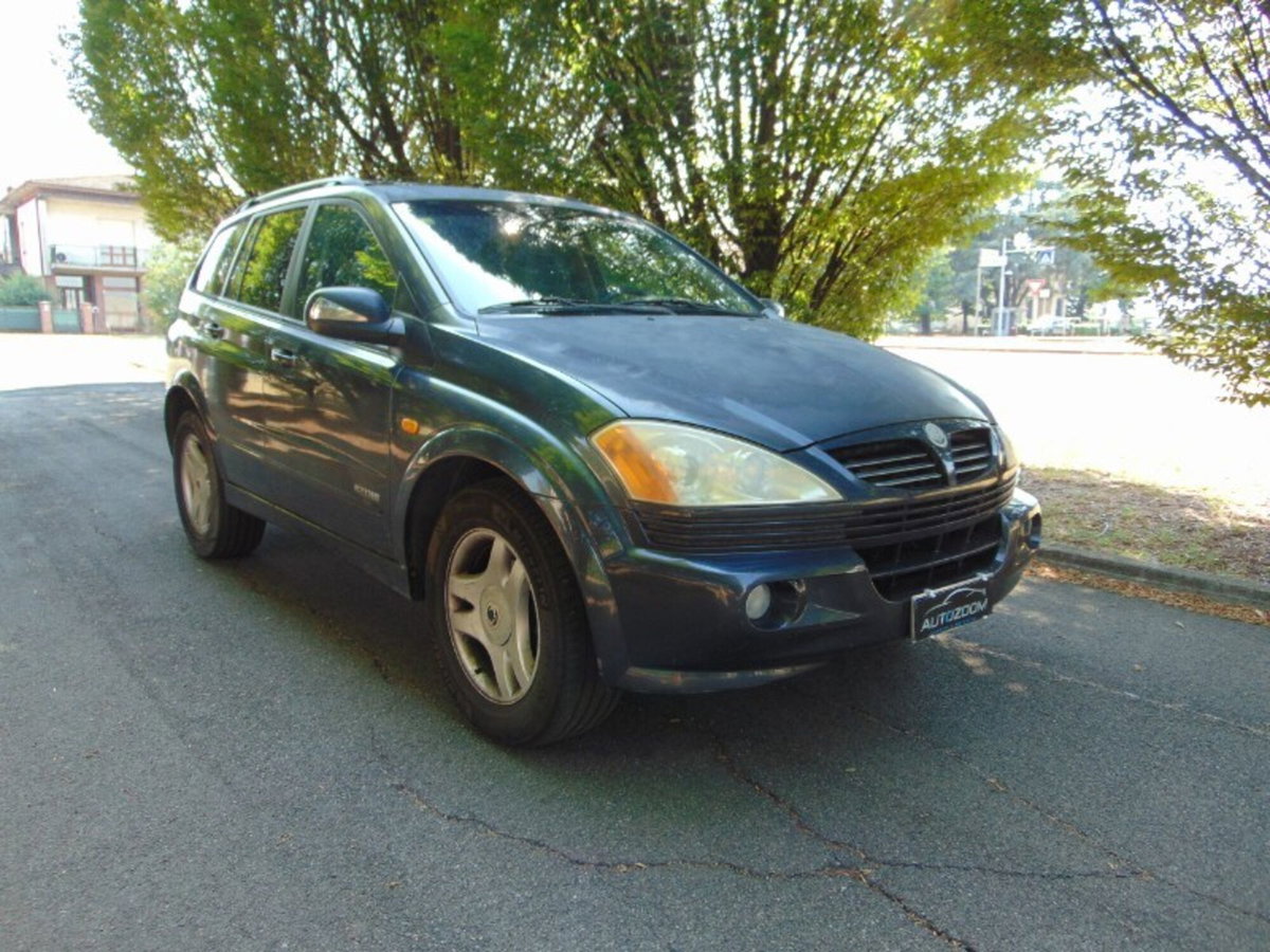 Ssangyong Kyron 2.0 XDi Premium (17)