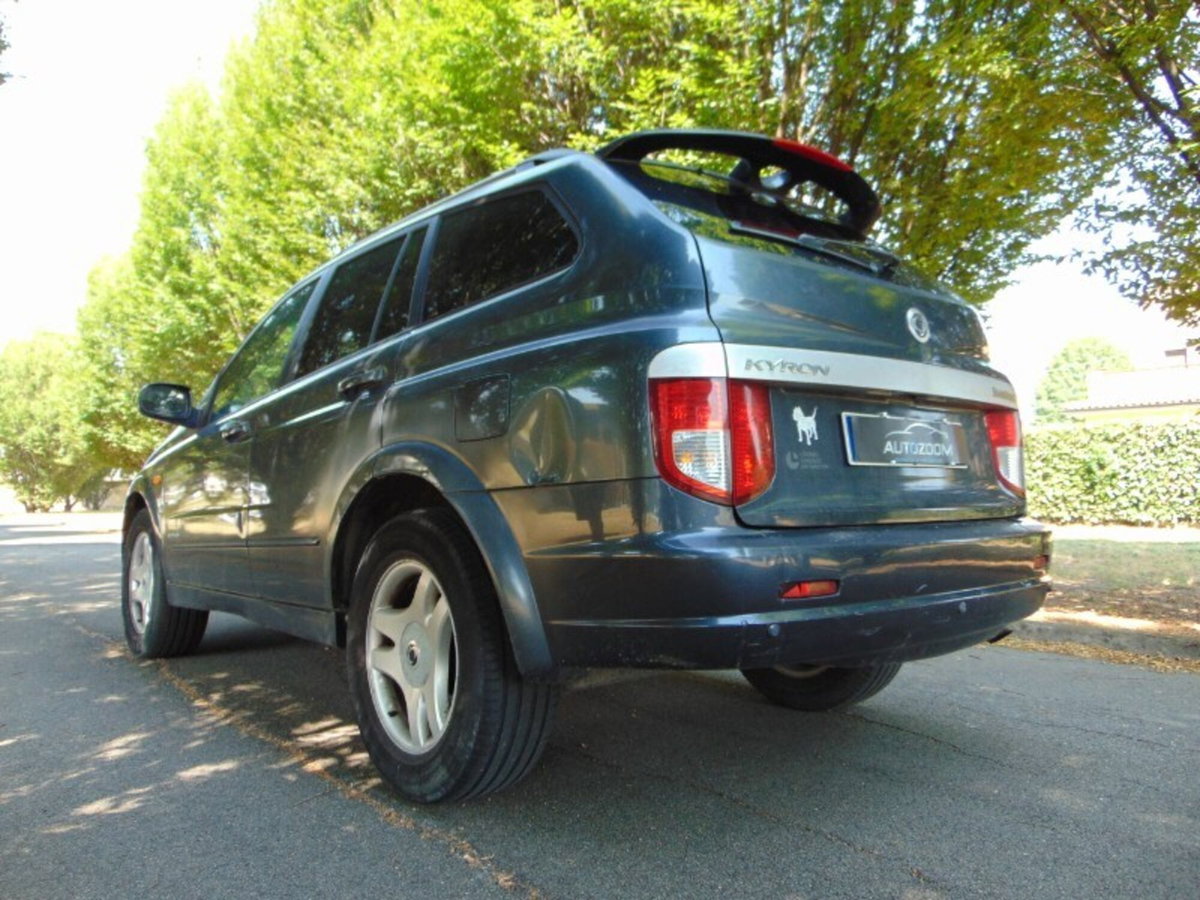 Ssangyong Kyron 2.0 XDi Premium (7)