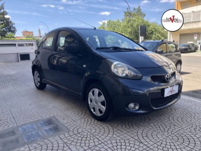 Toyota Aygo 1.0 12V VVT-i 5 porte (3)