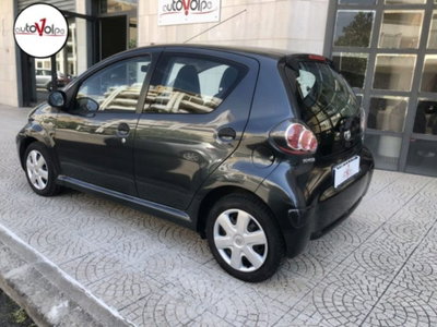 Toyota Aygo 1.0 12V VVT-i 5 porte (5)