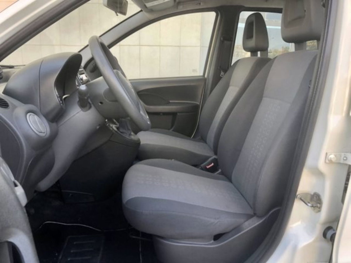 Fiat Panda 1.0 firefly hybrid s&s 70cv 5p.ti (5)