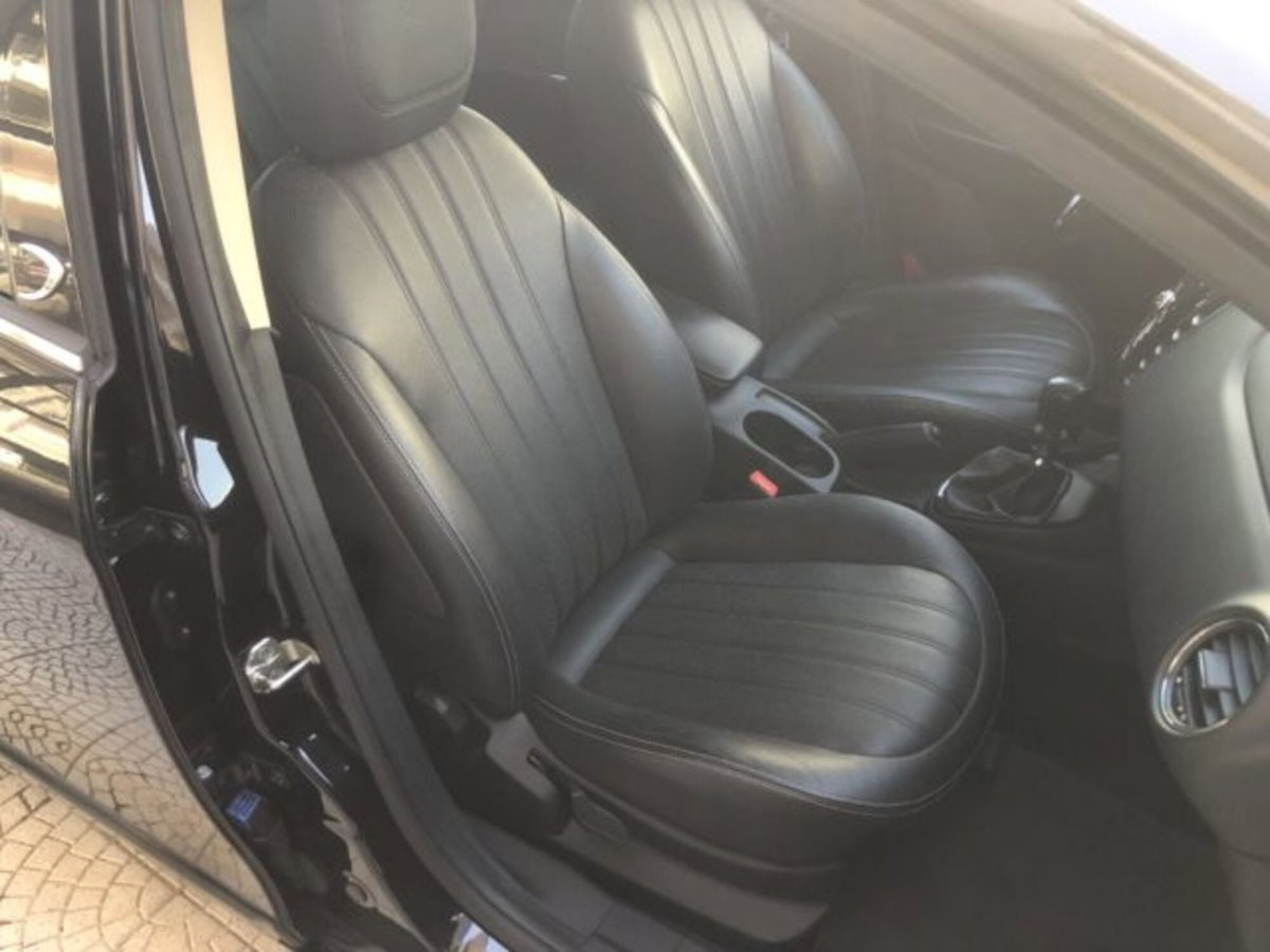 Lancia Delta 1.6 MJT DPF Business (14)