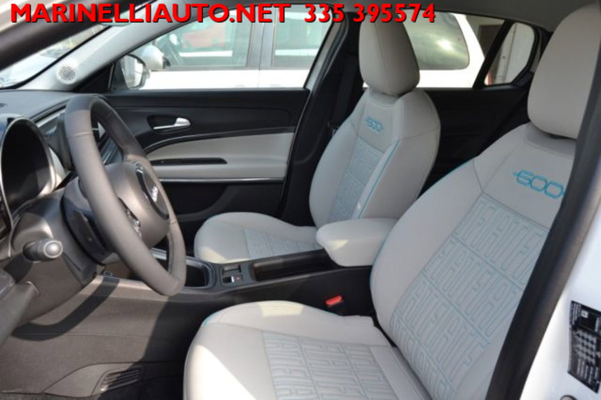 Fiat 600 1.2 hybrid La Prima 110cv auto (8)