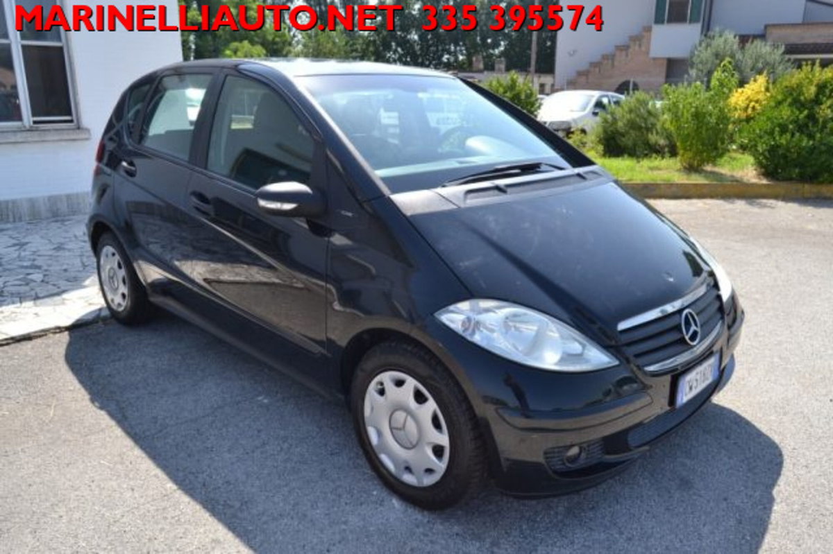 Mercedes-Benz Classe A 150 Classic (3)