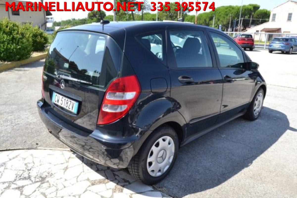 Mercedes-Benz Classe A 150 Classic (4)